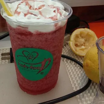 Raspberry leh-muhn frappe